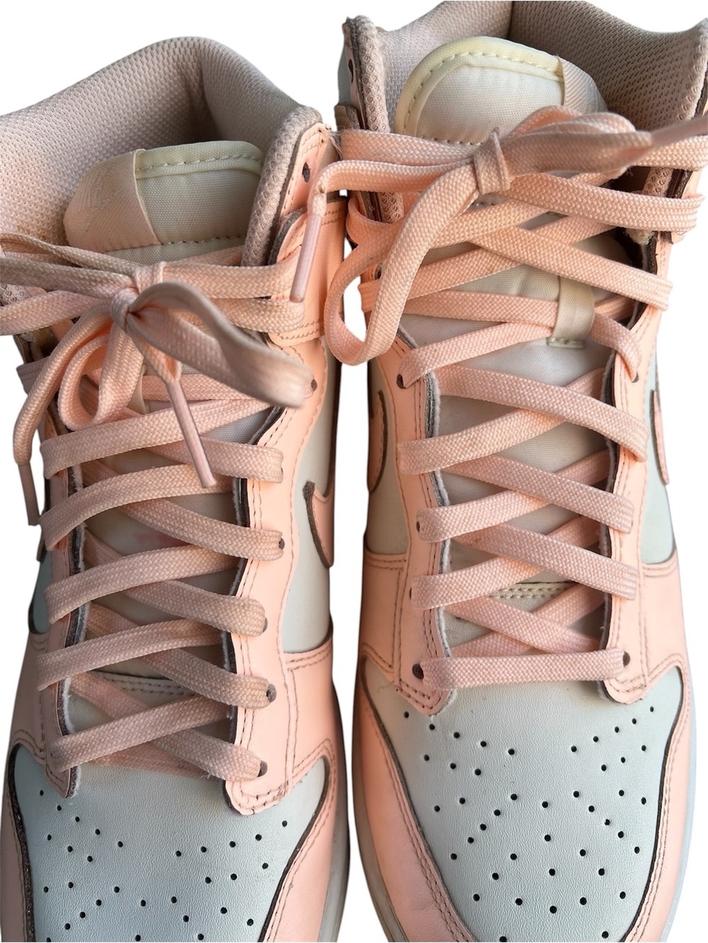Women’s Nike dunk high crimson tint size 9.5 - Picture 4 of 10